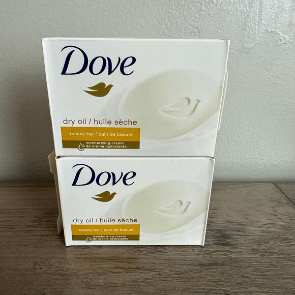 2 Pack NEW IN BOX Dove DRY OIL Beauty Bar Moisturizing Bar Soap 4 Ounce Bars - Picture 1 of 5